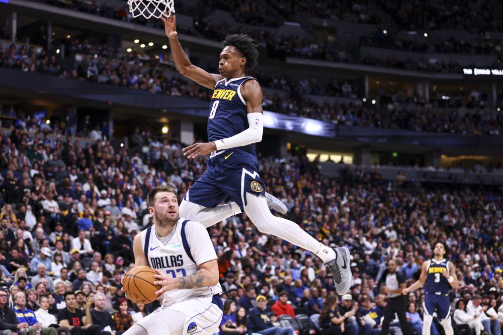 B威卷入了 B威卷入了